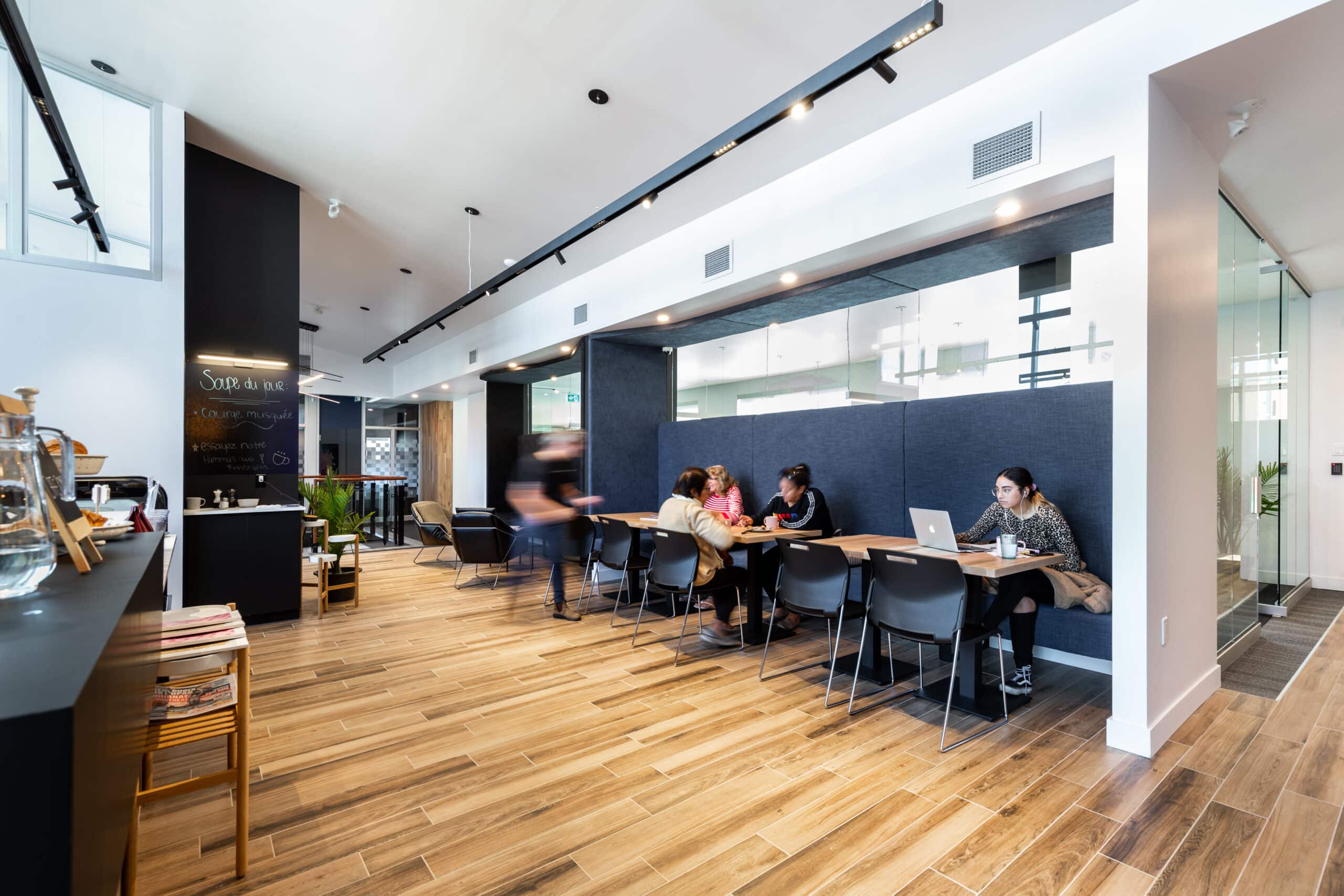 aire commun coworking Au Bureau.co Châteauguay