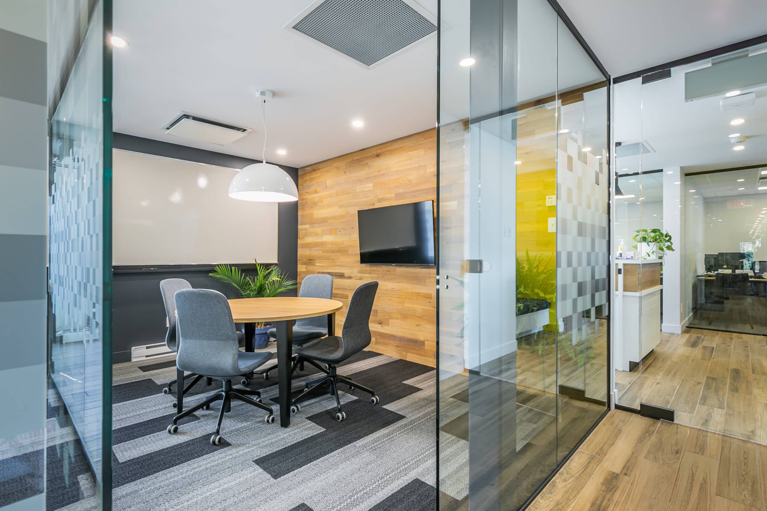 Salle de réunion espace coworking Au Bureau.co Les Coteaux