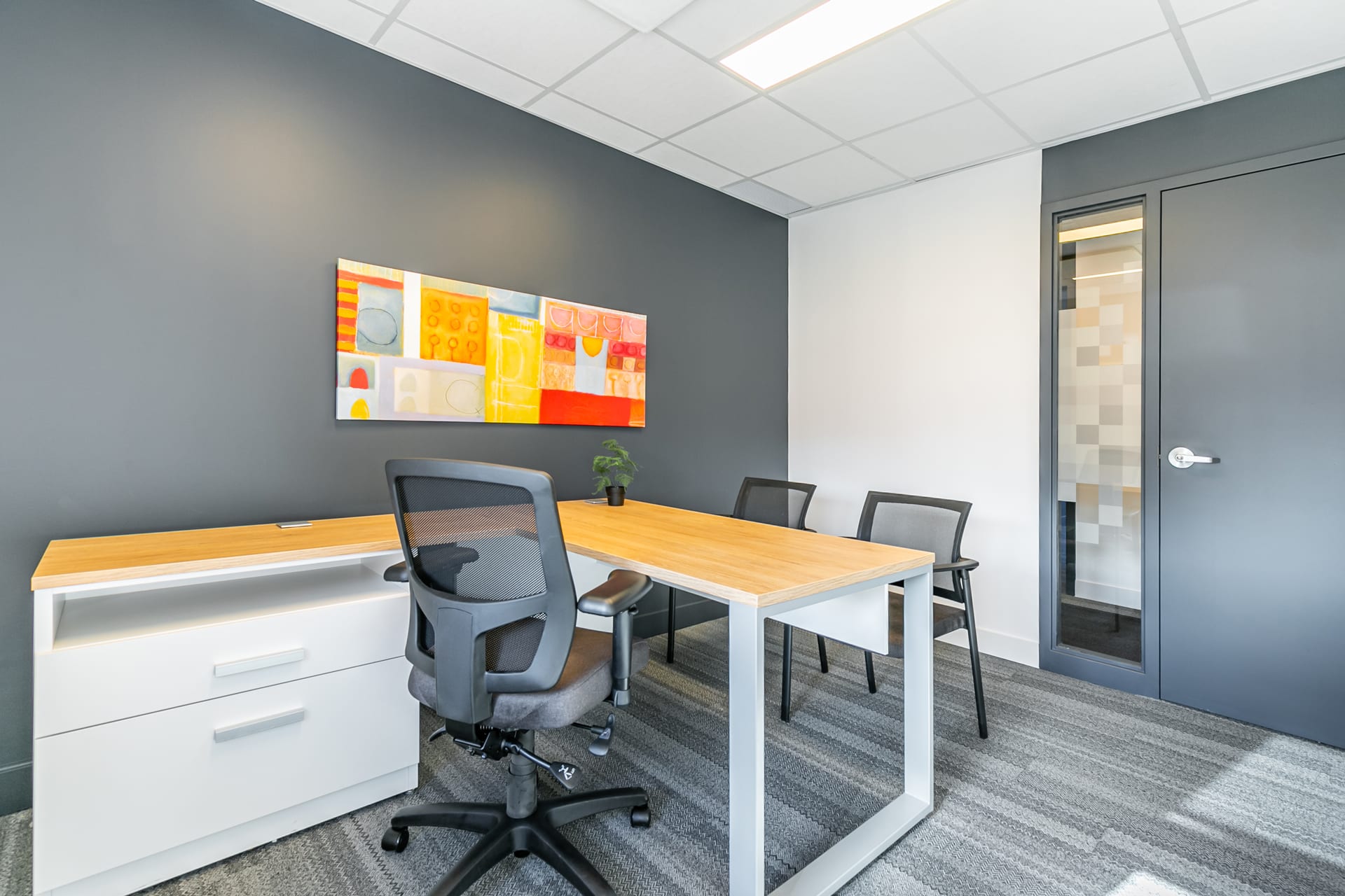 Espace de bureau fermé coworking Les Coteaux