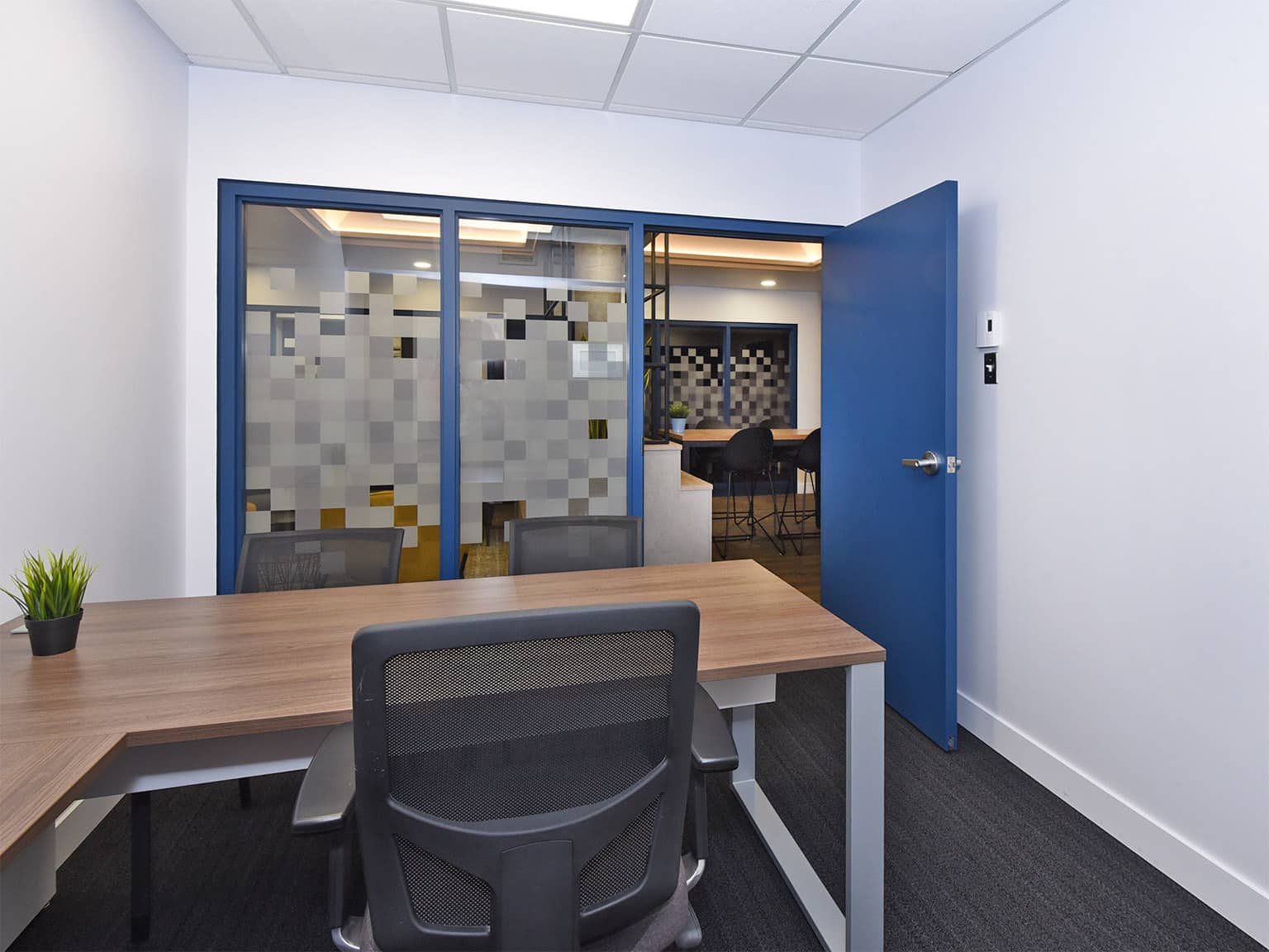 Espace de bureau fermé coworking Châteauguay