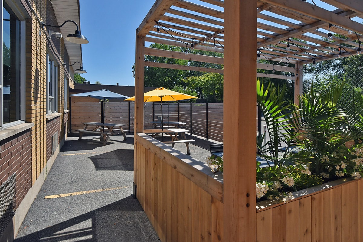 Espace de coworking terrasse Châteauguay